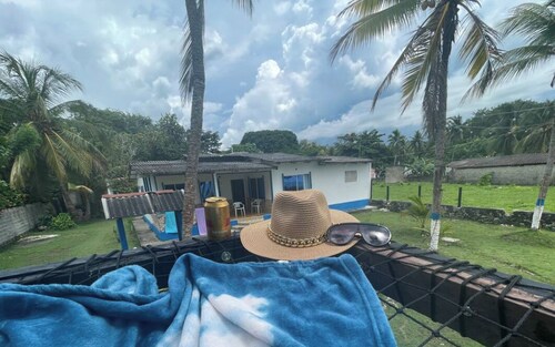 Cabaña Mery frente al mar 