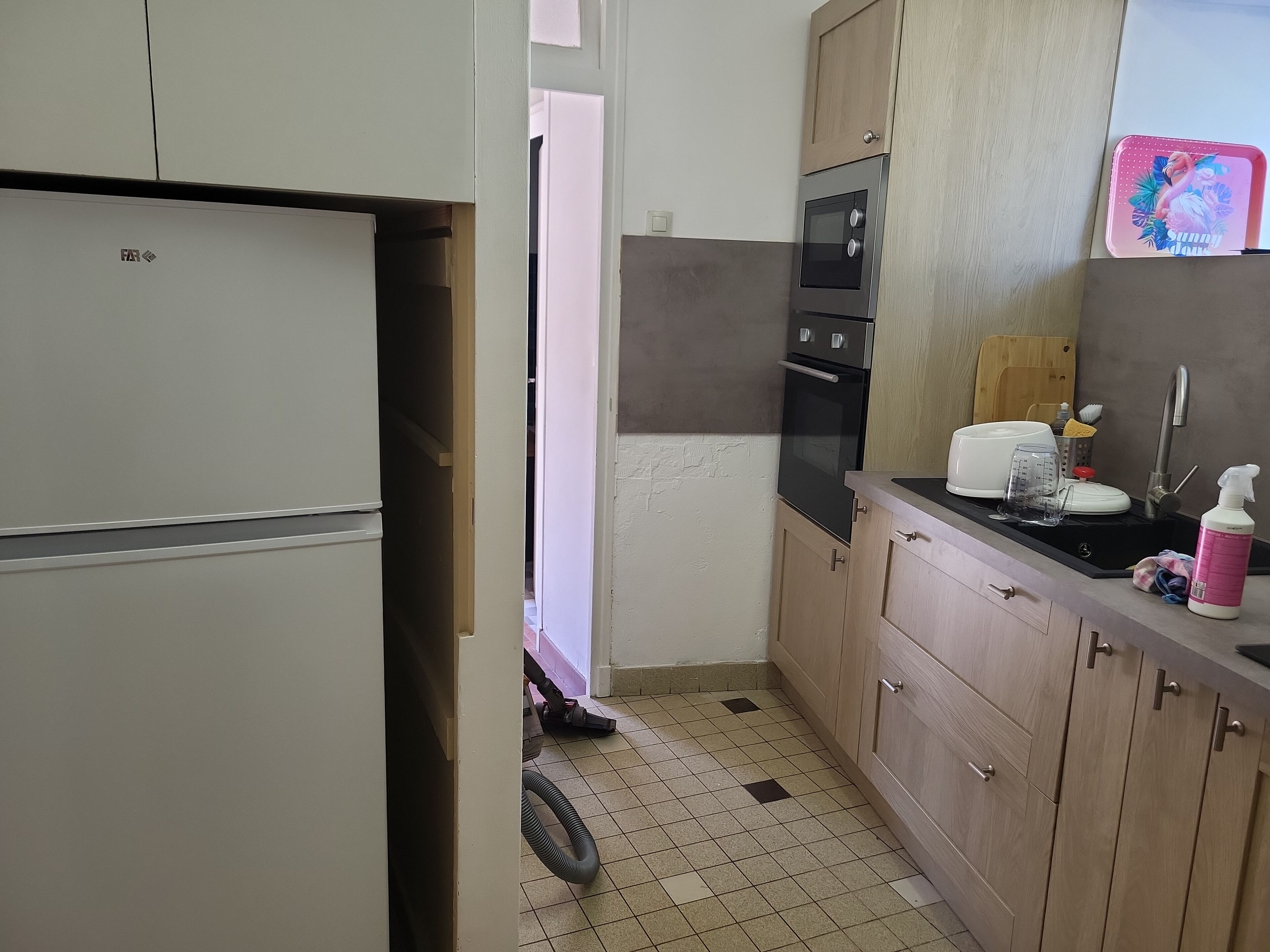 冰箱、微波炉、烤箱、炉灶