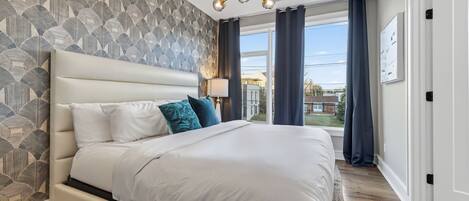 7 slaapkamers, een strijkplank/strijkijzer, wifi, beddengoed