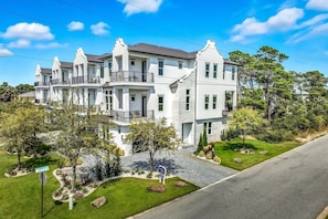 Exterior - Lilly's Pad - Luxury Vacation Rental Near the Beach with Secluded Pool Area & Gulf Views (Santa Rosa Beach)