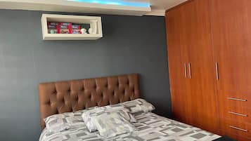3 bedrooms, WiFi, bed sheets