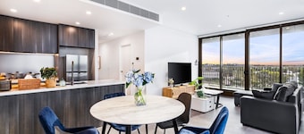 3BR apartment close to Accor Stadium