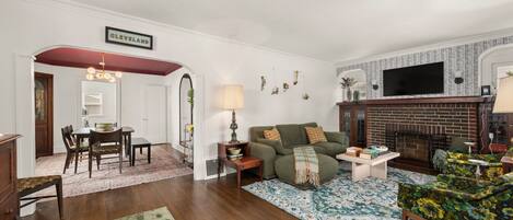 TV connectée, jeux vidéo, table de tennis de table