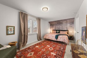 4 chambres, bureau, fer et planche à repasser, lit parapluie