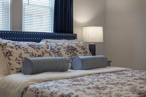 4 bedrooms, desk, iron/ironing board, travel cot