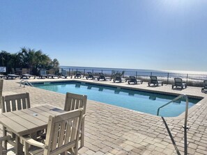 屋内プール、温水プール