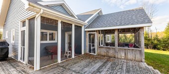 Georgetown Oasis near Golf Courses & Provincial Park