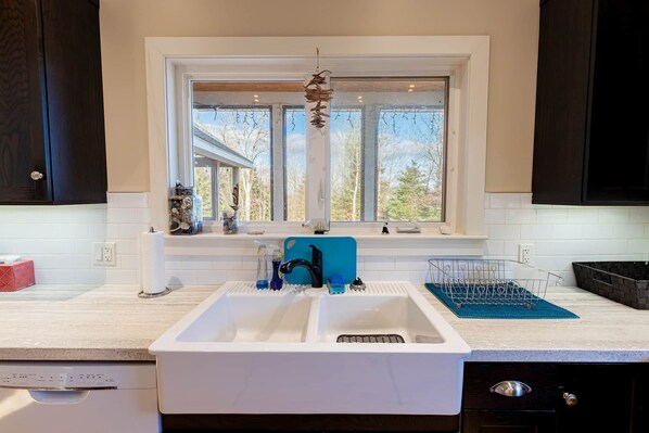 Interior - Georgetown Oasis—4-Bedroom Family Retreat with Bunks, Golf & Beach Minutes Away (Prince Edward Island)