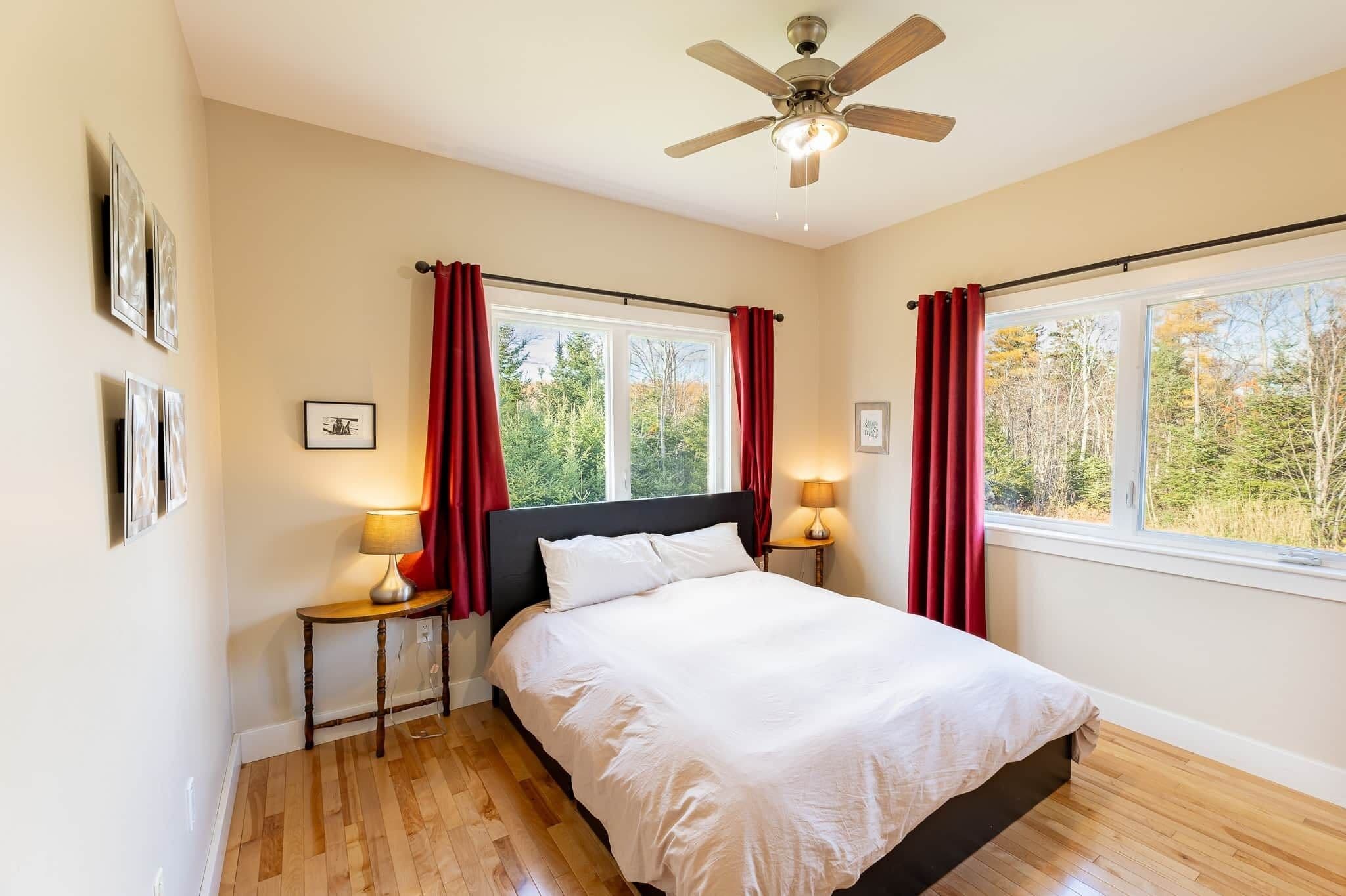 4 bedrooms, free WiFi, bed sheets