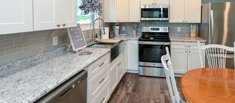 The Lincoln B | Downtown Dreamin