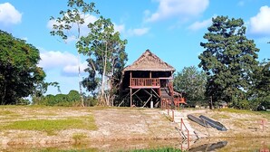 ด้านหน้าที่พัก