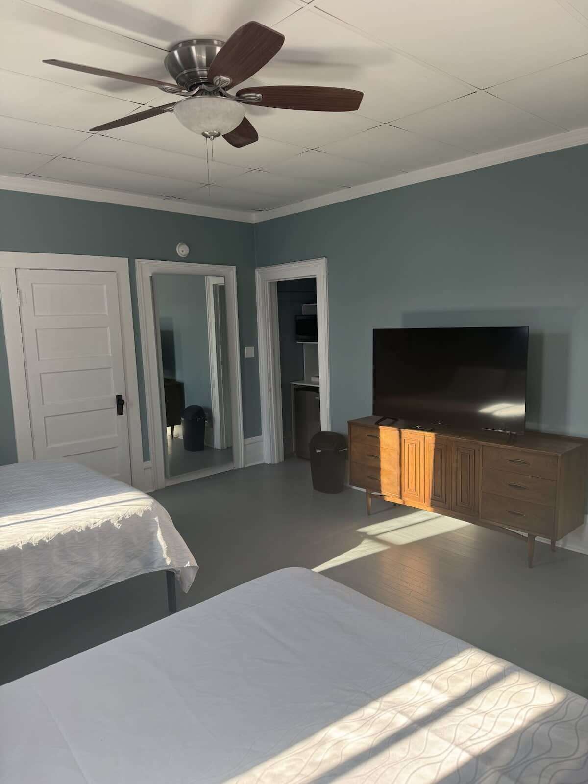 1 bedroom, free WiFi, bed sheets