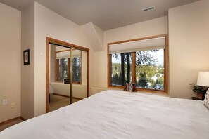 4 habitaciones, escritorio, wifi gratis y ropa de cama