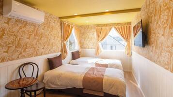 10 bedrooms, desk, free WiFi, bed sheets