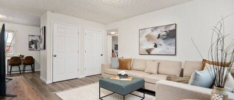 Smart TV, offices