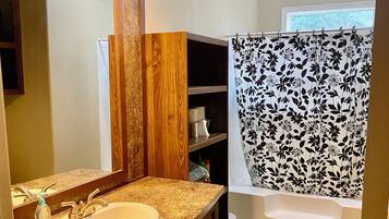 Toallas, jabón, papel higiénico