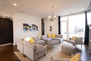 TV, fireplace, offices