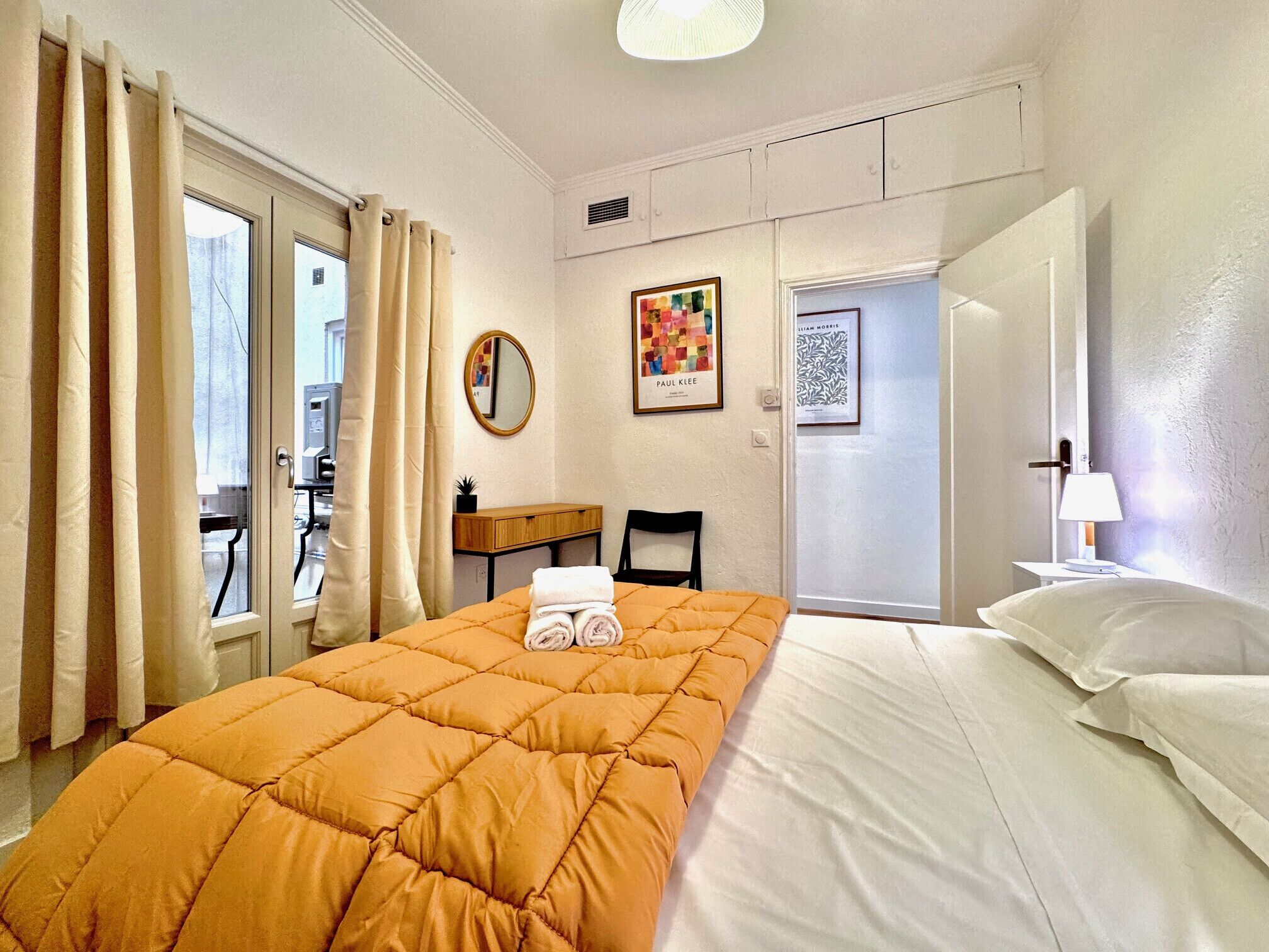 2 habitaciones, tabla de planchar con plancha y wifi gratis 