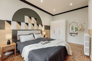 4 dormitorios, tabla de planchar con plancha, wifi y ropa de cama