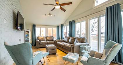 Farm View/Pool/FirePit/PS4/85"TV