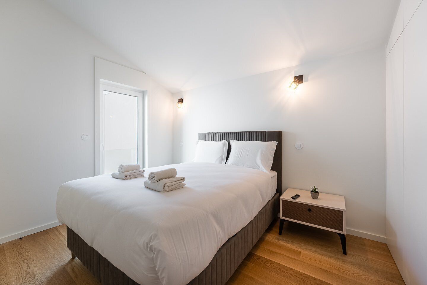 2 chambres, fer et planche à repasser, accès Internet, draps fournis