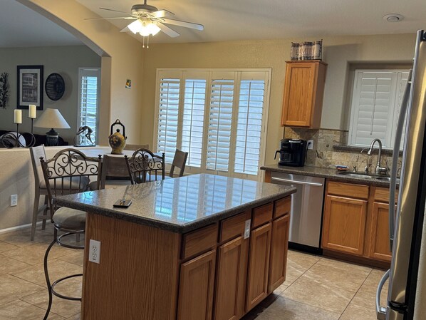 Interior - 4-bedroom house in charming Gilbert with heated swim pool and golfing trilogy (Gilbert)