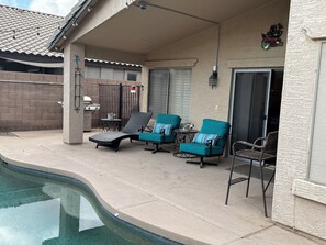 Pool - 4-bedroom house in charming Gilbert with heated swim pool and golfing trilogy (Gilbert)