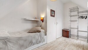 2 soverom, skrivebord, wi-fi (inkludert) og sengetøy