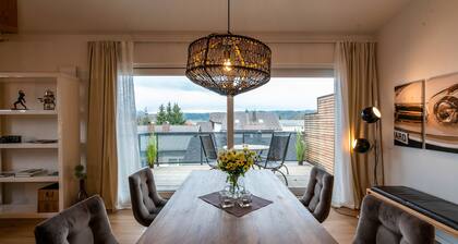 Ferienwohnung 'Terralpin - 98 Qm' mit Balkon und Wi-Fi