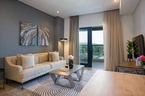 Elegance at 1702 Oceans