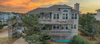 Sojourn Ocean Dreams Sleeps 18+