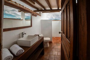 Towels, soap, shampoo, toilet paper - Masaya Achiotte (Barichara)