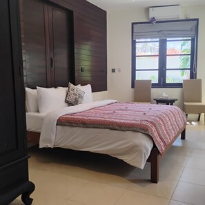 2 bedrooms, desk, laptop workspace, free WiFi - Bumi Ola Villa Pandawa (Kutuh)