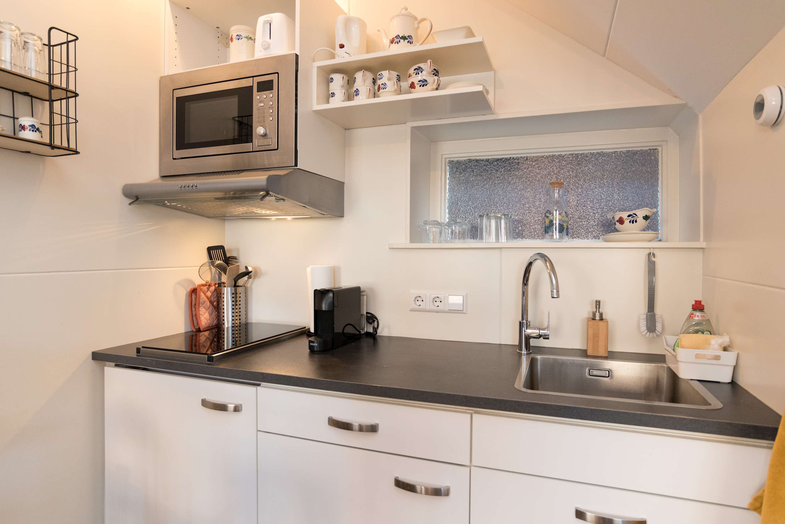 Frigorifero, microonde, forno, lavastoviglie