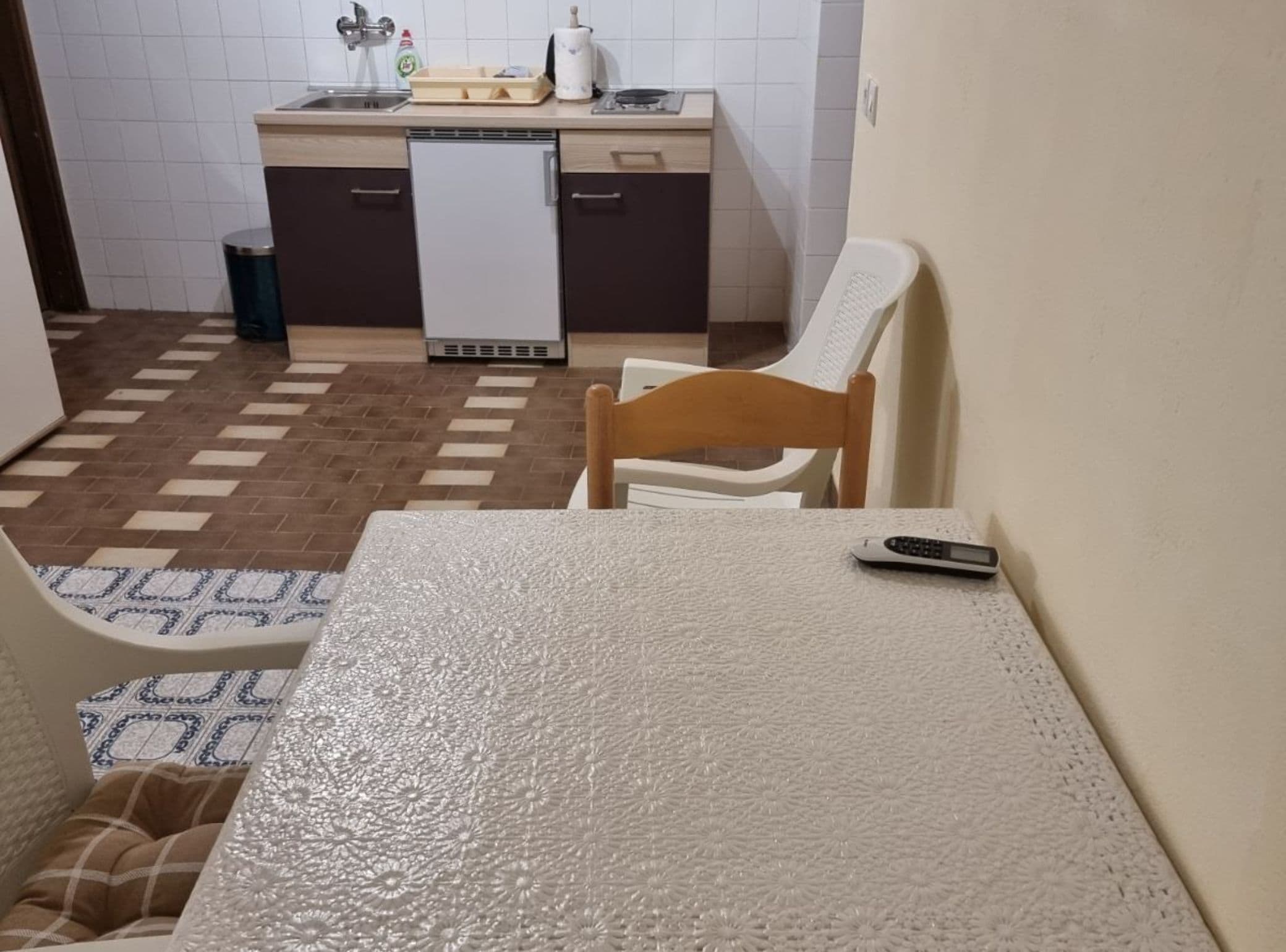 Studio (Studio Apartment with Terrace with Se) | Private kitchen | Fridge