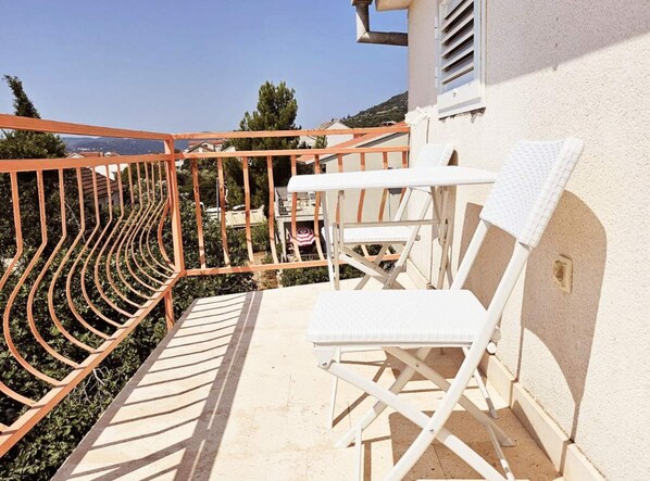 Appartement (Studio Apartment with Terrace (1)) | Terrasse/patio