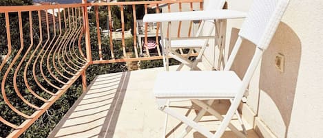 Studio (Studio Apartment with Terrace with Se) | Terrace/patio