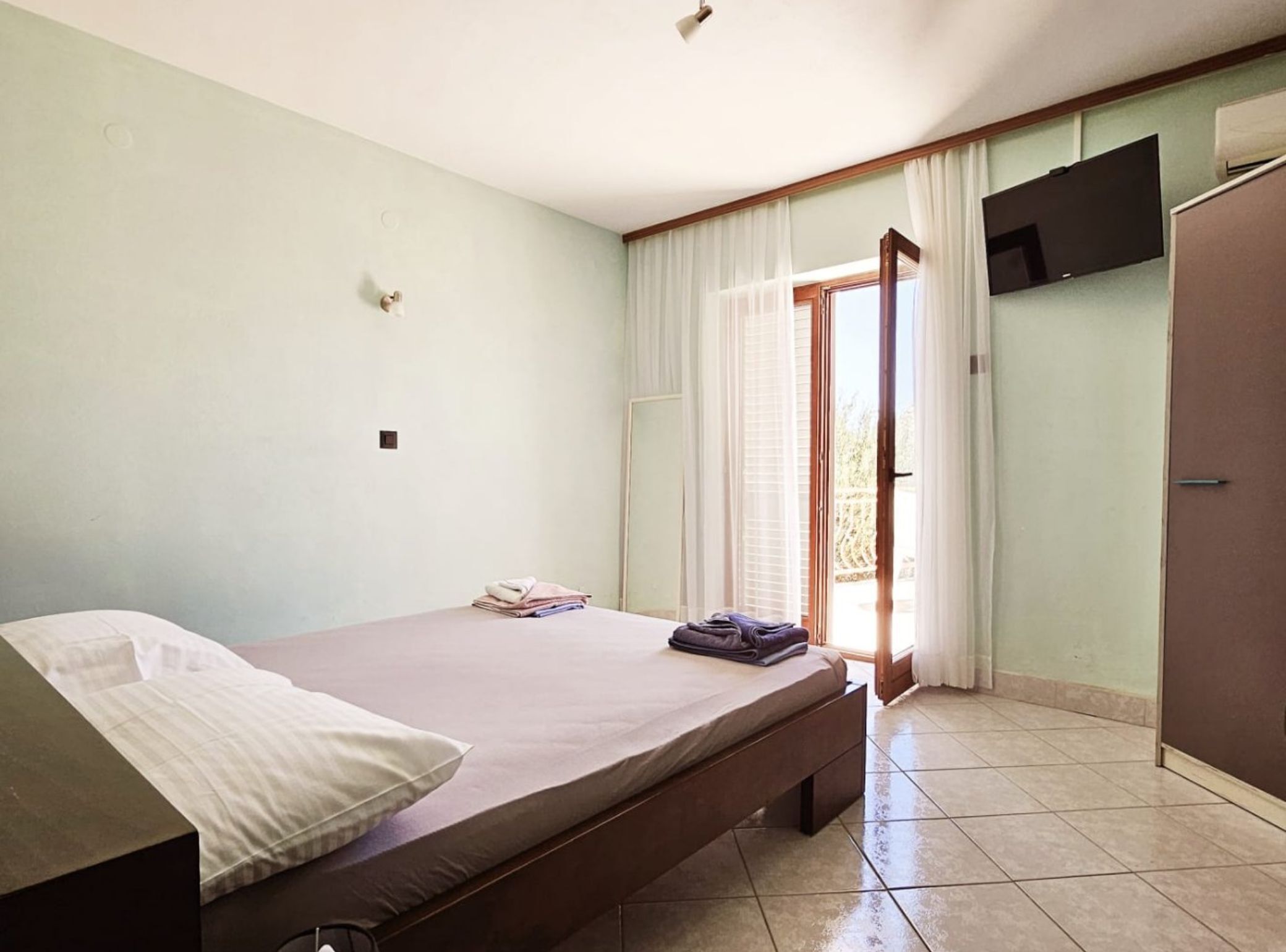 Apartment (Studio Apartment with Terrace (3)) | 4 bedrooms, free WiFi