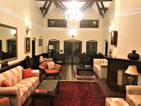 Televisión de pantalla plana