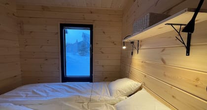 new and cosy chalet in center of Äkäslompolo