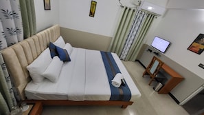 Appartement | Bureau, fer et planche à repasser, accès au Wi-Fi (inclus)