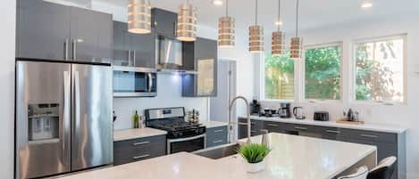 Fridge, microwave, oven, stovetop