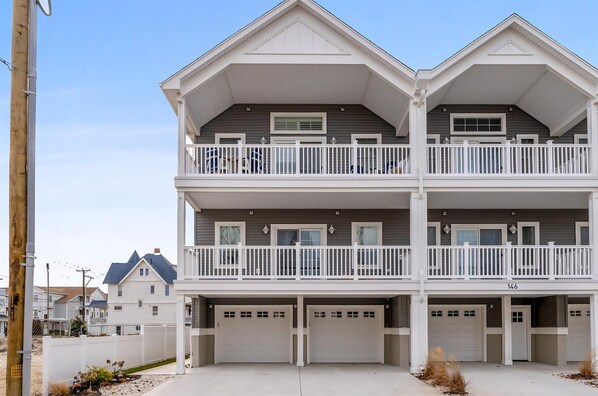 Exterior - 146 E Spencer Ave, Unit 101 (Wildwood)