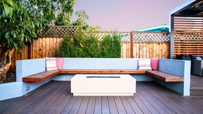 Terrace/patio - Dreamy Luxe Pool Retreat - 3BR in Urban Campbell (Campbell)