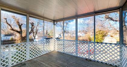 Cardinal's Roost| Firepit | Hoops Arcade | Sunroom