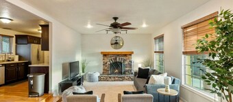 Canyon Ridge Getaway | Arcade| View | Free Massage