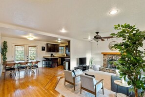 TV, fireplace, ping pong