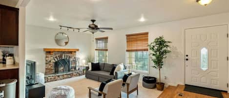 TV, fireplace, table tennis