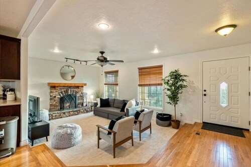 Canyon Ridge Getaway | Arcade| View | Free Massage*