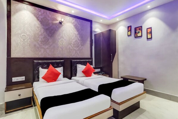 Superior Room | Premium bedding, down duvets, Select Comfort beds